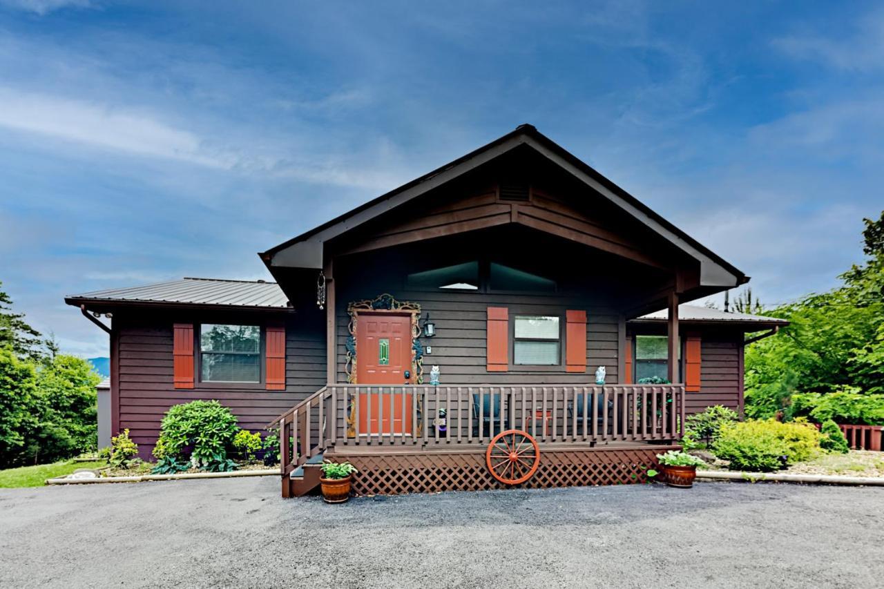 Majestic Leconte Villa Гетлинбург Екстериор снимка